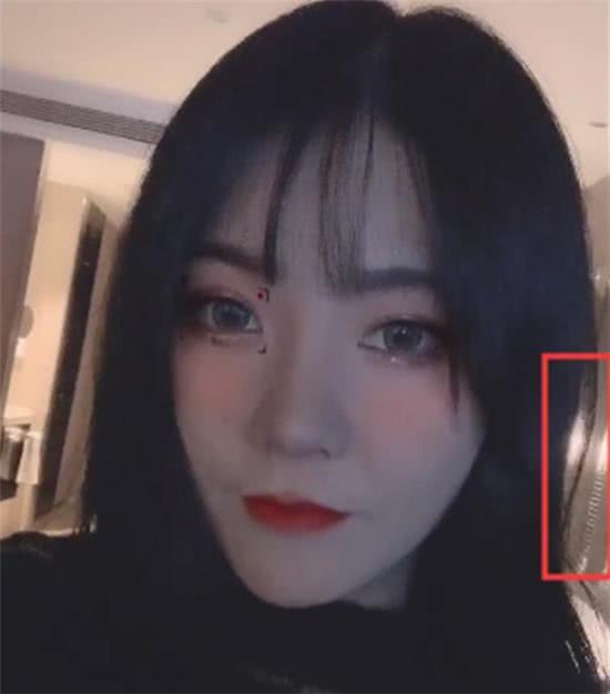 娱乐吃瓜酱露脸视频网站,独家露脸视频网站幕后故事  第2张